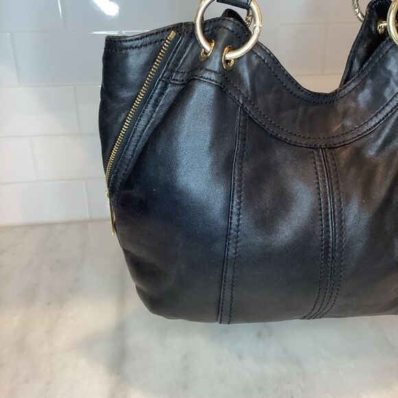 MICHAEL KORS MOXLEY BLACK SOFT LEATHER SHOULDER TOTE - Picture 5 of 16